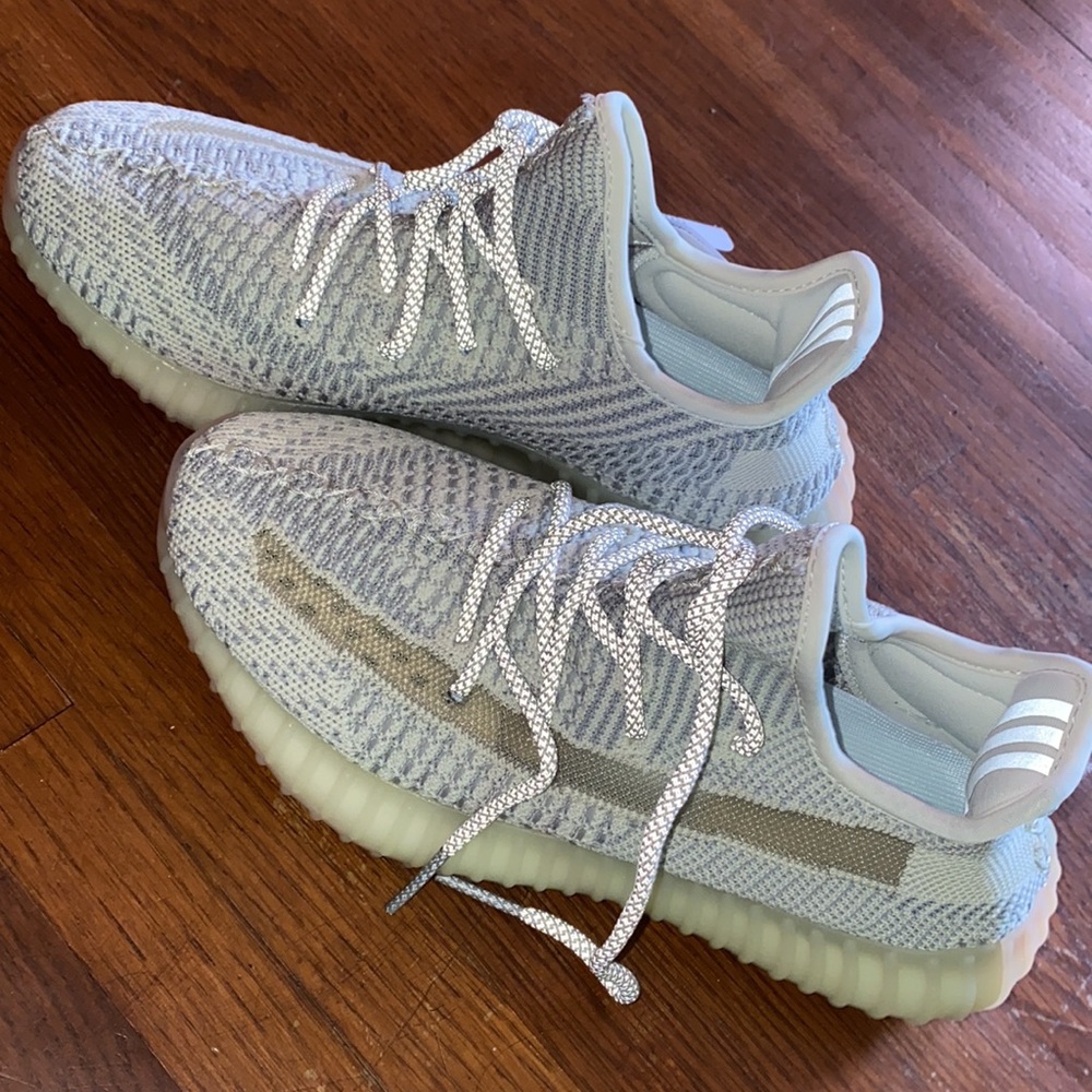 Yeezy - Picture 3 of 5